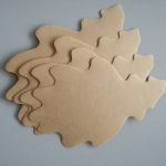 Confettis individuels à motifs - Feuilles de chêne en papier kraft
